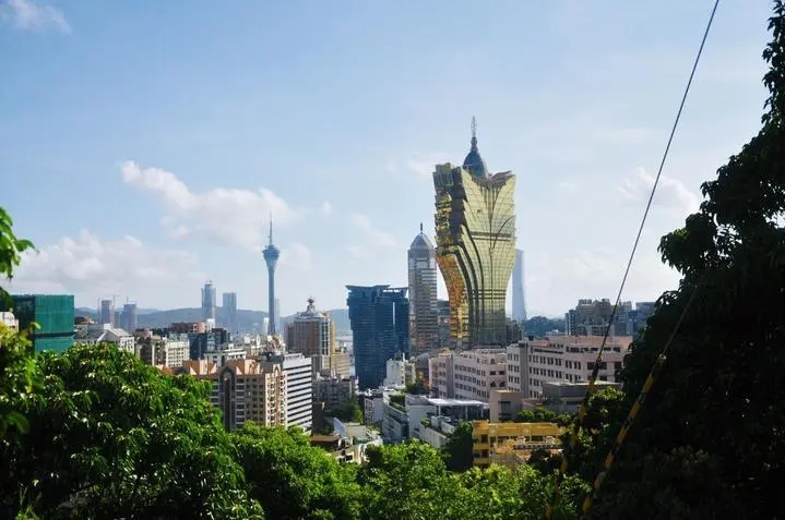 2025年新澳门和香港天天免费精准大全全面释义、解释和落实和警惕虚假宣传